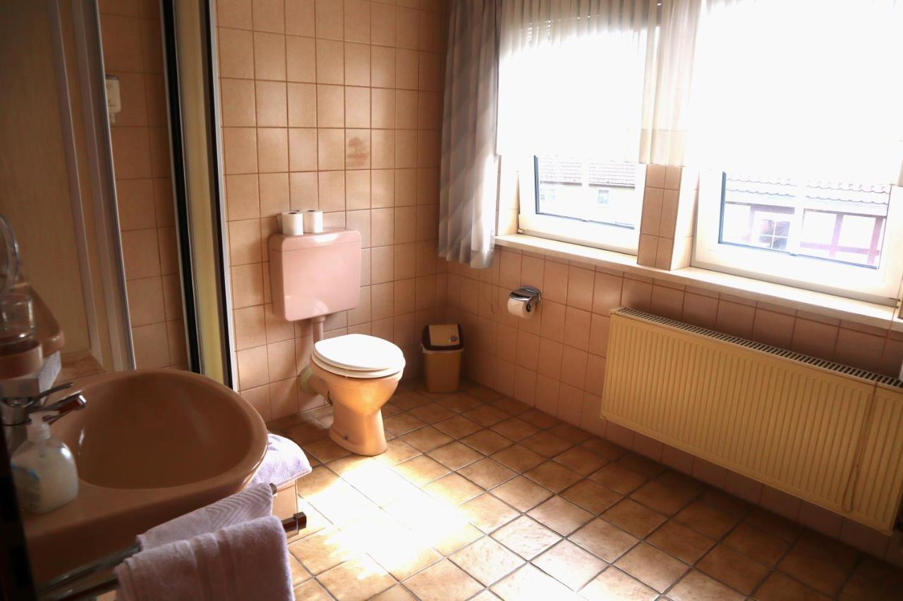 Pension Zur Harburg Hotel Uslar Buitenkant foto