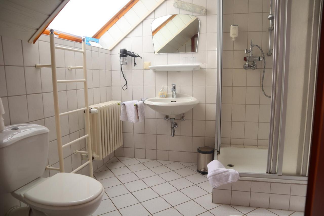 Pension Zur Harburg Hotel Uslar Buitenkant foto