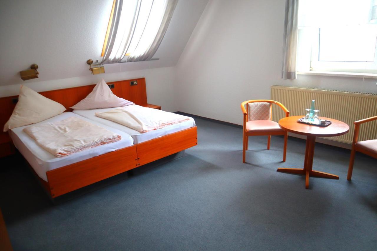 Pension Zur Harburg Hotel Uslar Buitenkant foto